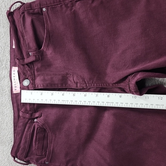 Bullhead Jeans Womens 28 High rise Skinniest Burgundy 5 Pocket Zip Closure - Picture 7 of 13